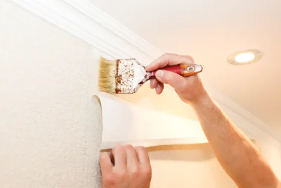 Pose de papier peint à Pénestin — revêtements muraux et toiles de verre